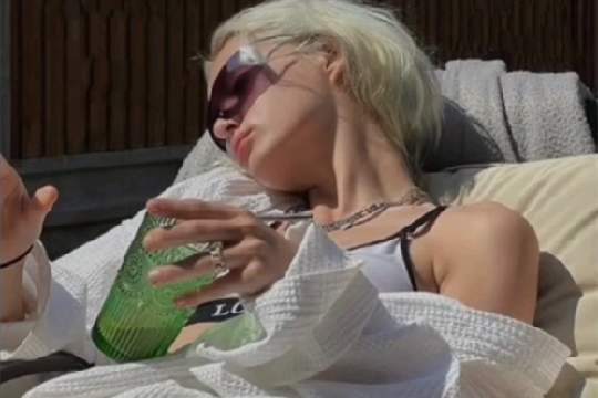 水瓶女星座配对